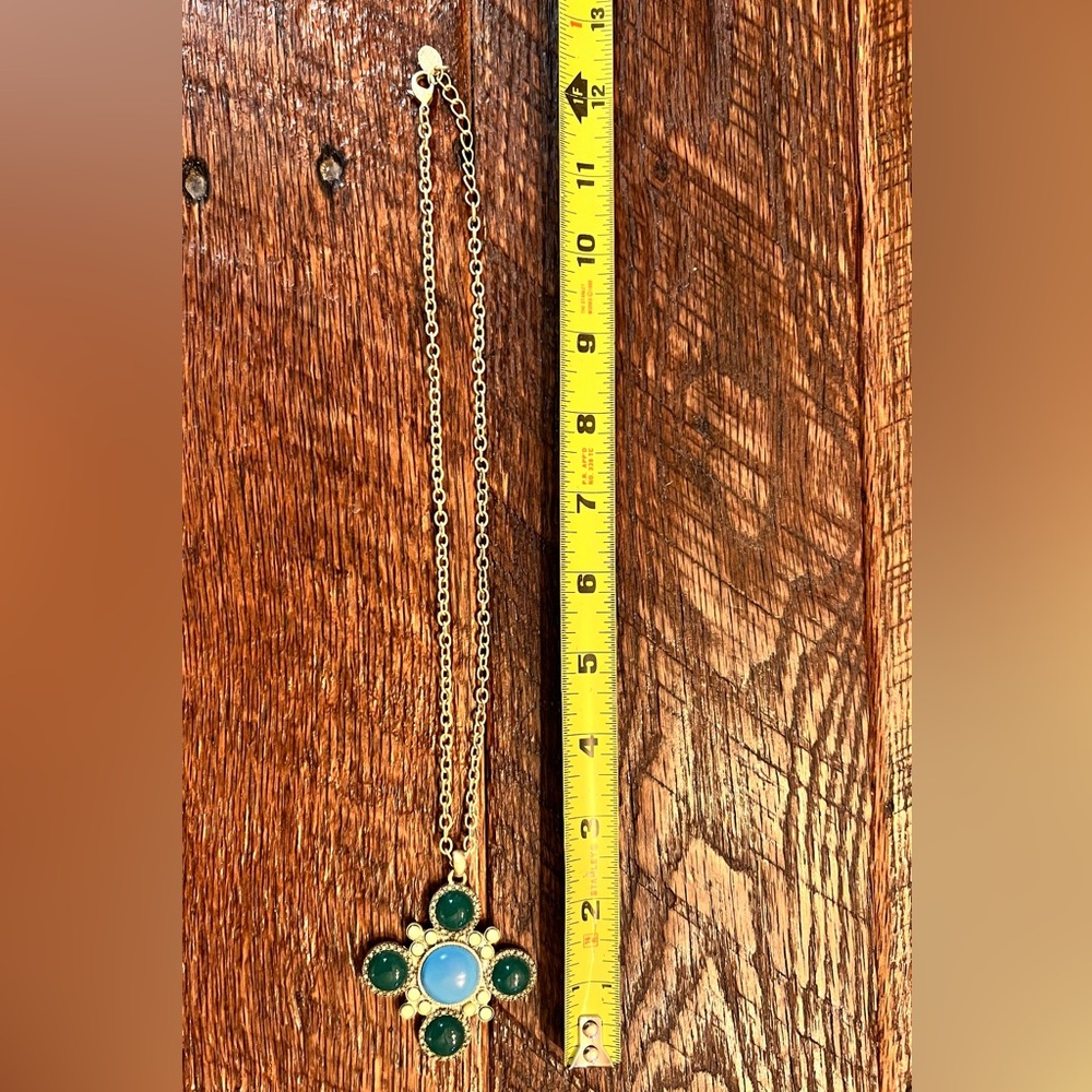 Great statement necklace